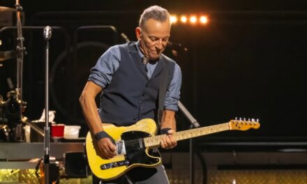 Bruce Springsteen plays 30-song set, with three tour debuts, in Columbus