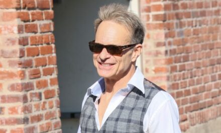 David Lee Roth is “going back to cali” in latest video