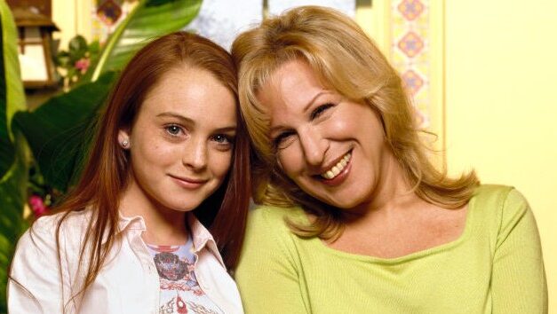 Bette Midler talks “flop” of a sitcom, says she should have sued Lindsay Lohan for leaving