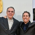 “Hey, buddy!” Reclusive ‘Seinfeld’ star Michael Richards supports Jerry at ‘Unfrosted’ premiere