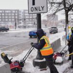 Snow and wind batter parts of US, with threat of thunderstorms and tornadoes starting later Sunday