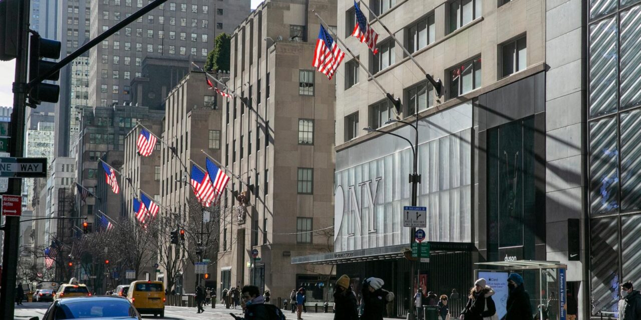 Woman dies after falling into an uncovered maintenance hole in New York City