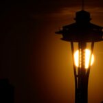 Seattle police seek two men who parachuted from the Space Needle