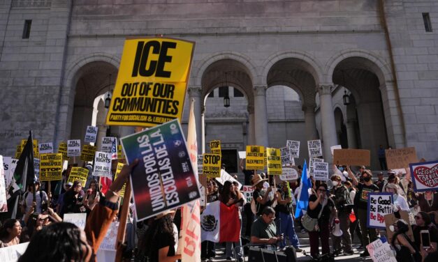 Federal judge restricts warrantless immigration arrests in Southern California